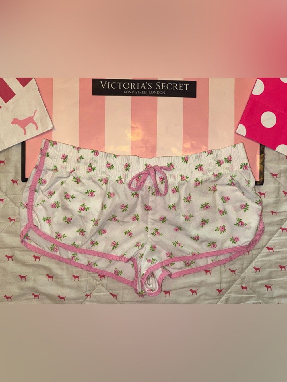 VS PINK VINTAGE Y2K SET FLORAL LOVE BOOTY SHORTS & LACE TRIM CAMI TANK TOP NWOT - Picture 9 of 13